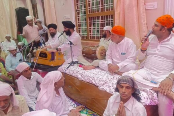 गुरू पर्व के रूप मे धूमधाम से मनाया बाबा धर्मदास साहिब का वर्सी महोत्सव
