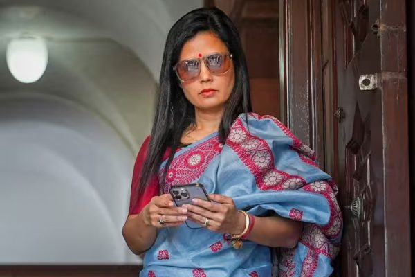 महुआ मोइत्रा की बढ़ेगी मुश्किलें! दर्शन हीरानंदानी का दावा- ‘पीएम मोदी की छवि खराब करने के लिए अडानी को बनाया निशाना’